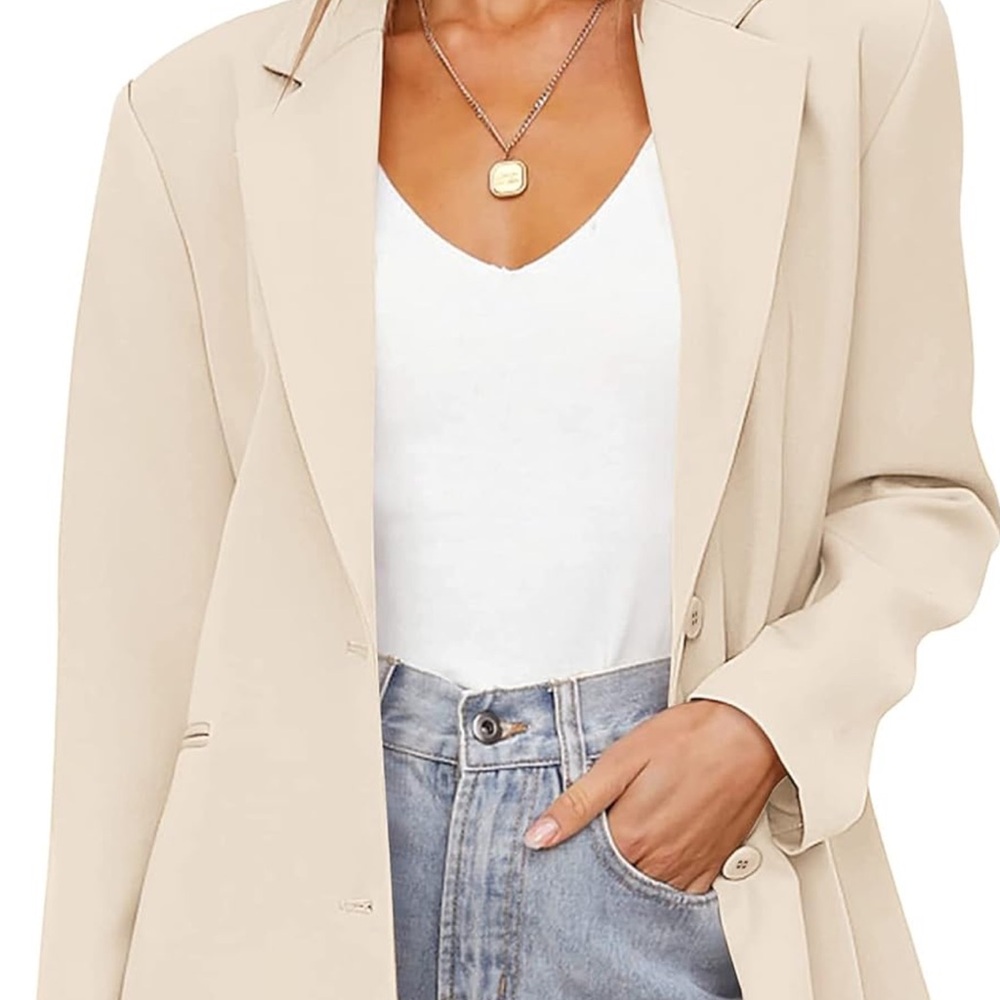 Elegant Cream Women's Blazer